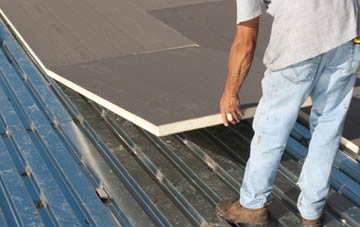 benefits of insulating Bwlchtocyn flat roofing